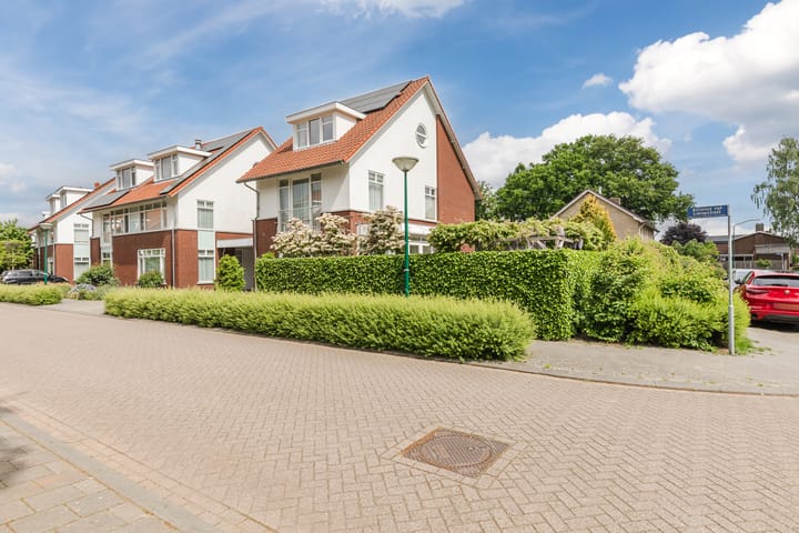 Foto 3 van Antonius van Lieropstraat 2