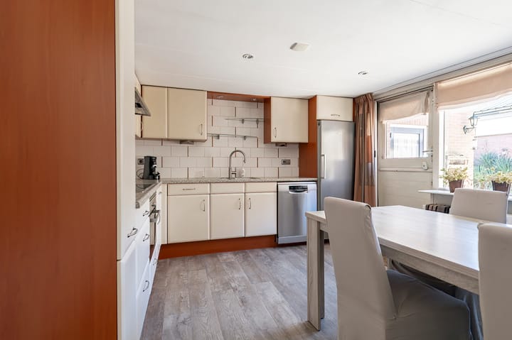 Foto 16 van Voorstraat 65