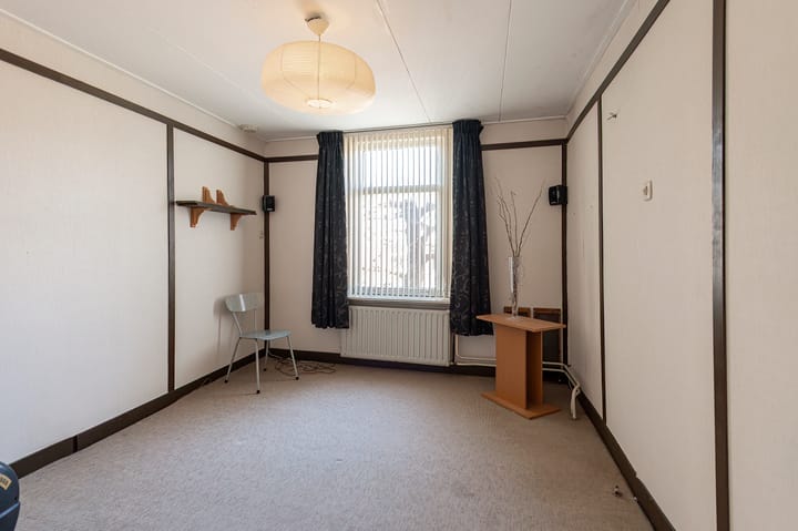 Foto 30 van Voorstraat 65