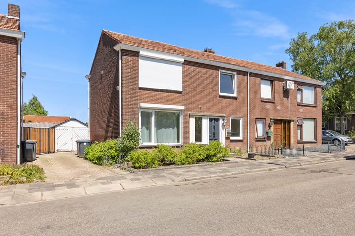 Foto 33 van Praestingsweg 7