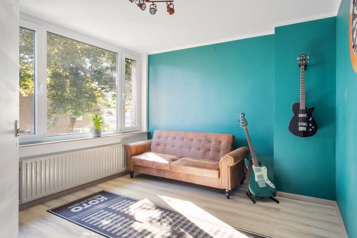 Foto 15 van Esdoornstraat 10