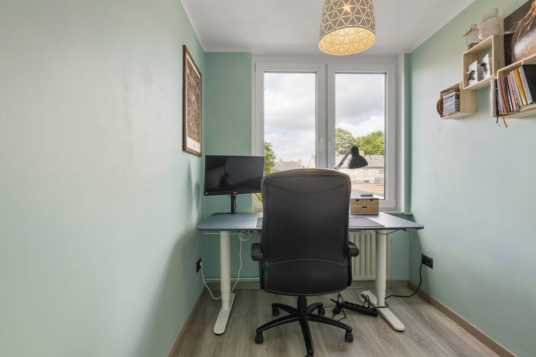 Photo 17 of Esdoornstraat 10