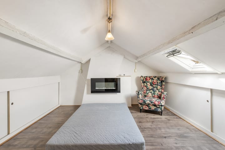 Foto 20 van Esdoornstraat 10