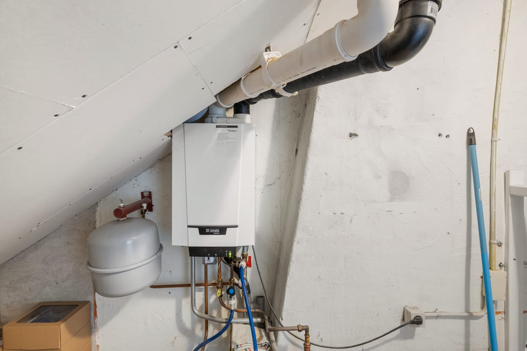 Photo 23 of Esdoornstraat 10