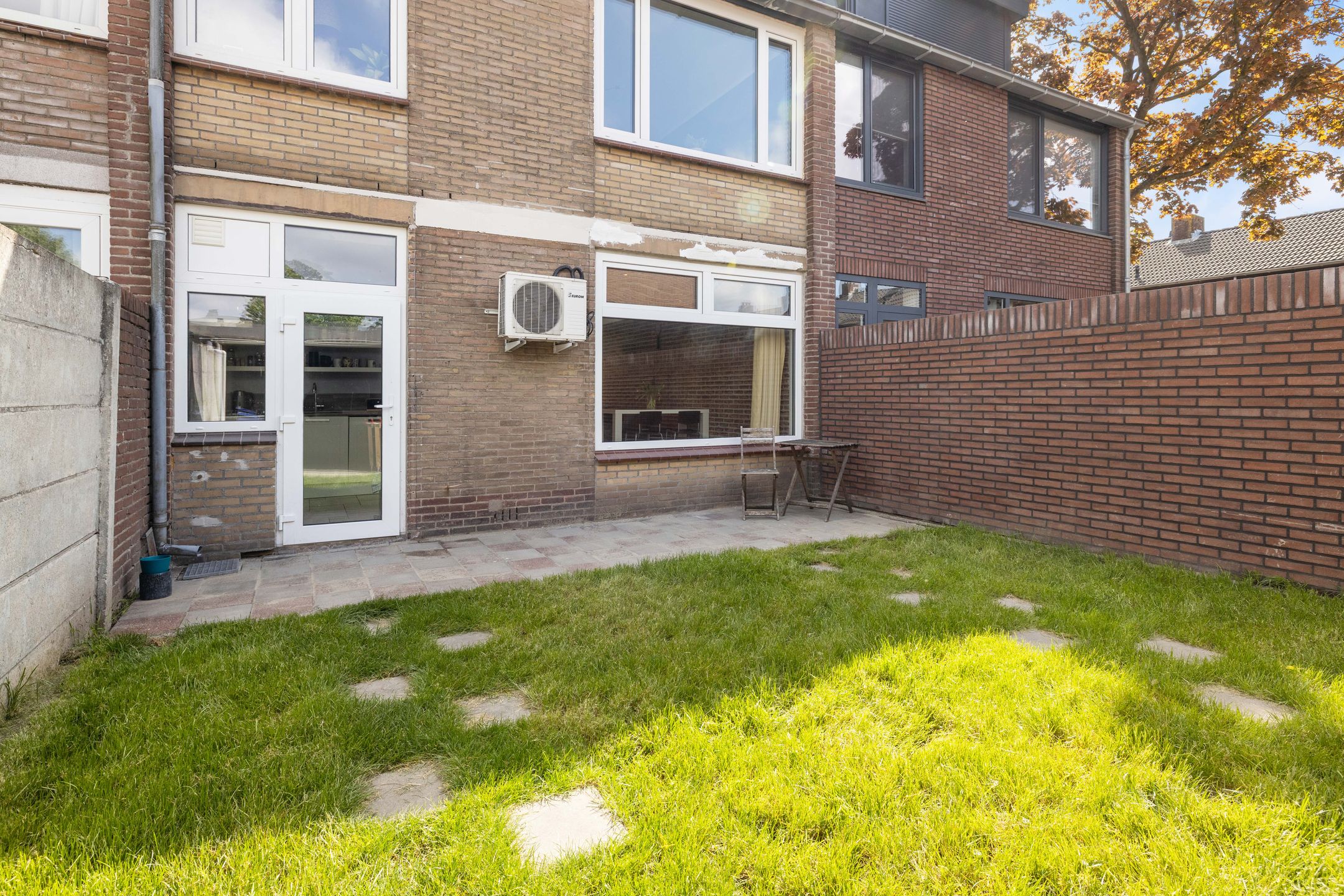 Photo 27 of Esdoornstraat 10