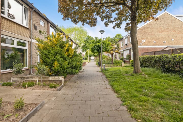 Foto 33 van Esdoornstraat 10