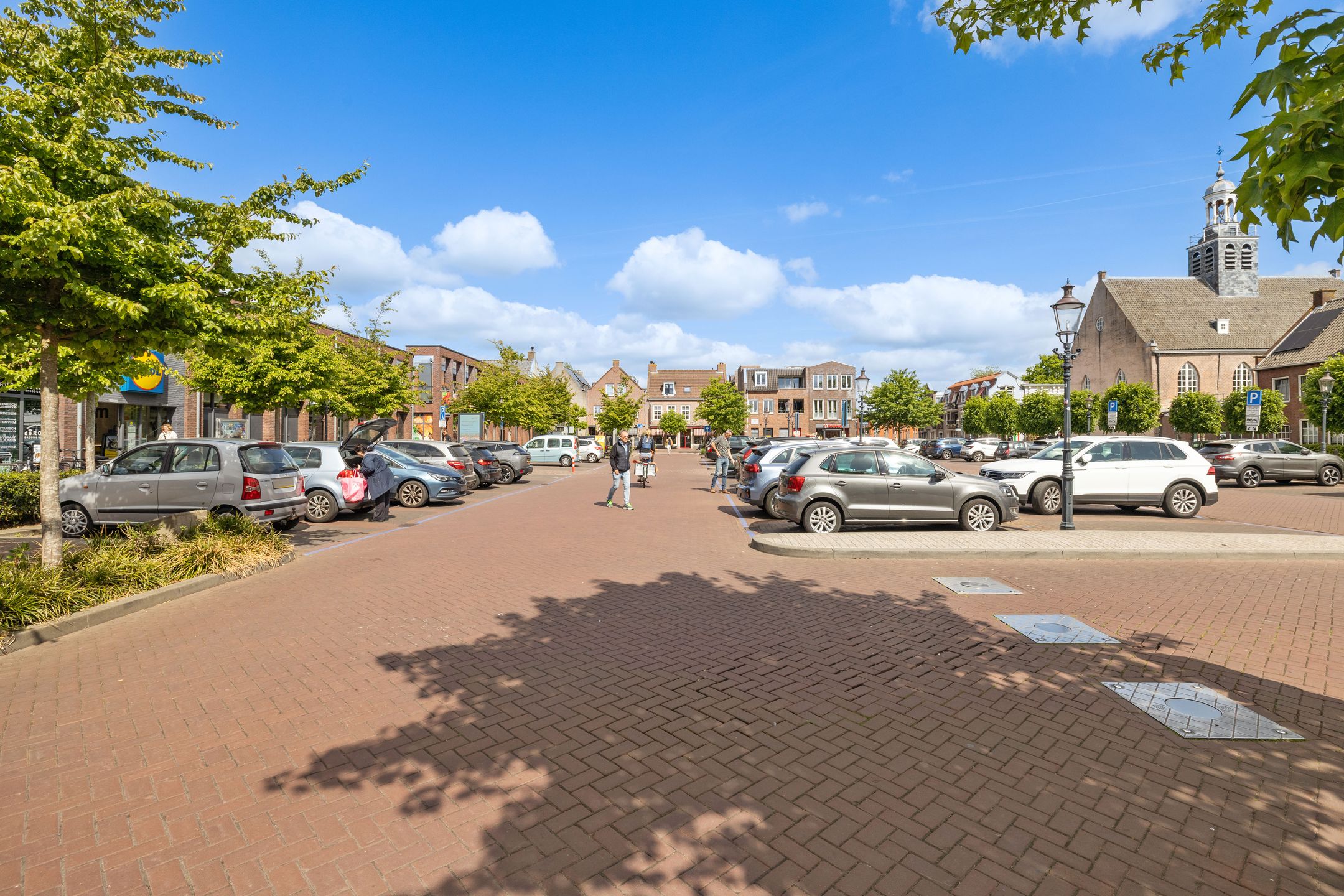 Photo 36 of Esdoornstraat 10