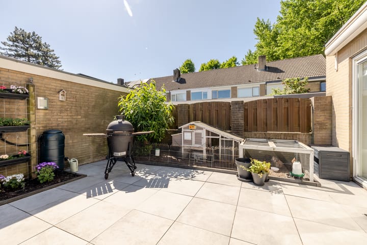 Foto 42 van Burgemeester D. Kooimanweg 82