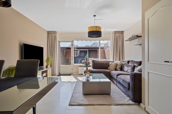 Foto 2 van Biervlietplein 22