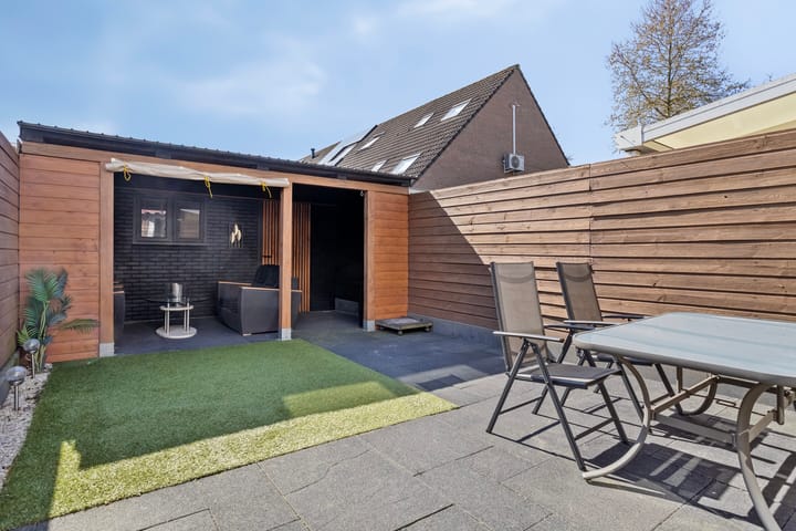 Foto 4 van Biervlietplein 22