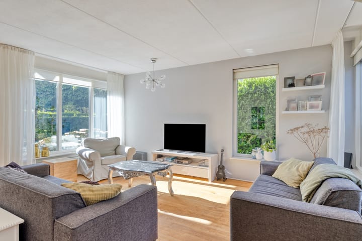 Foto 7 van Pastorietuin 22