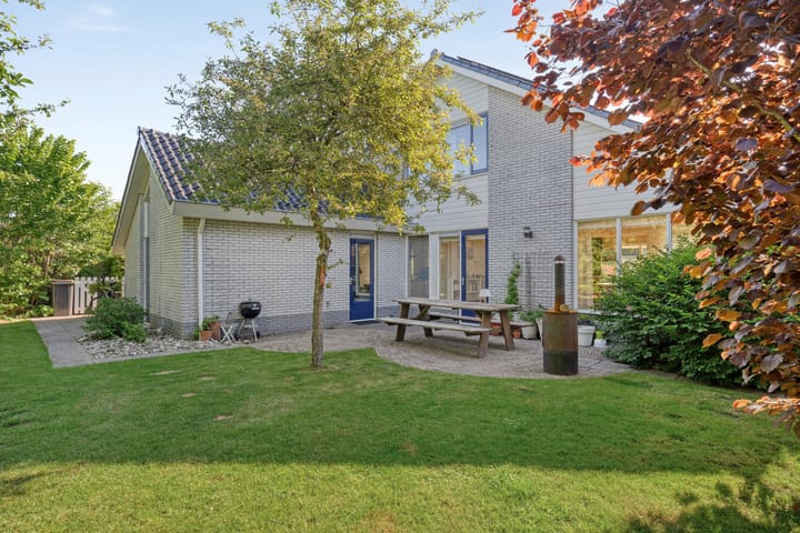 Foto 24 van Pastorietuin 22