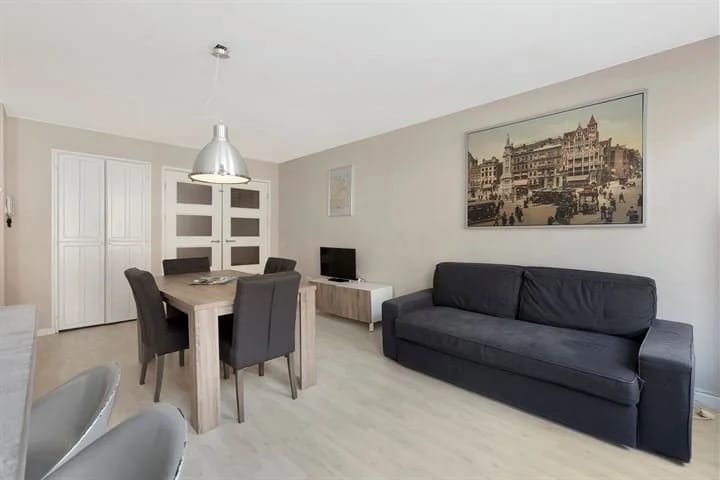 Foto 6 van Albert Cuypstraat 166-B