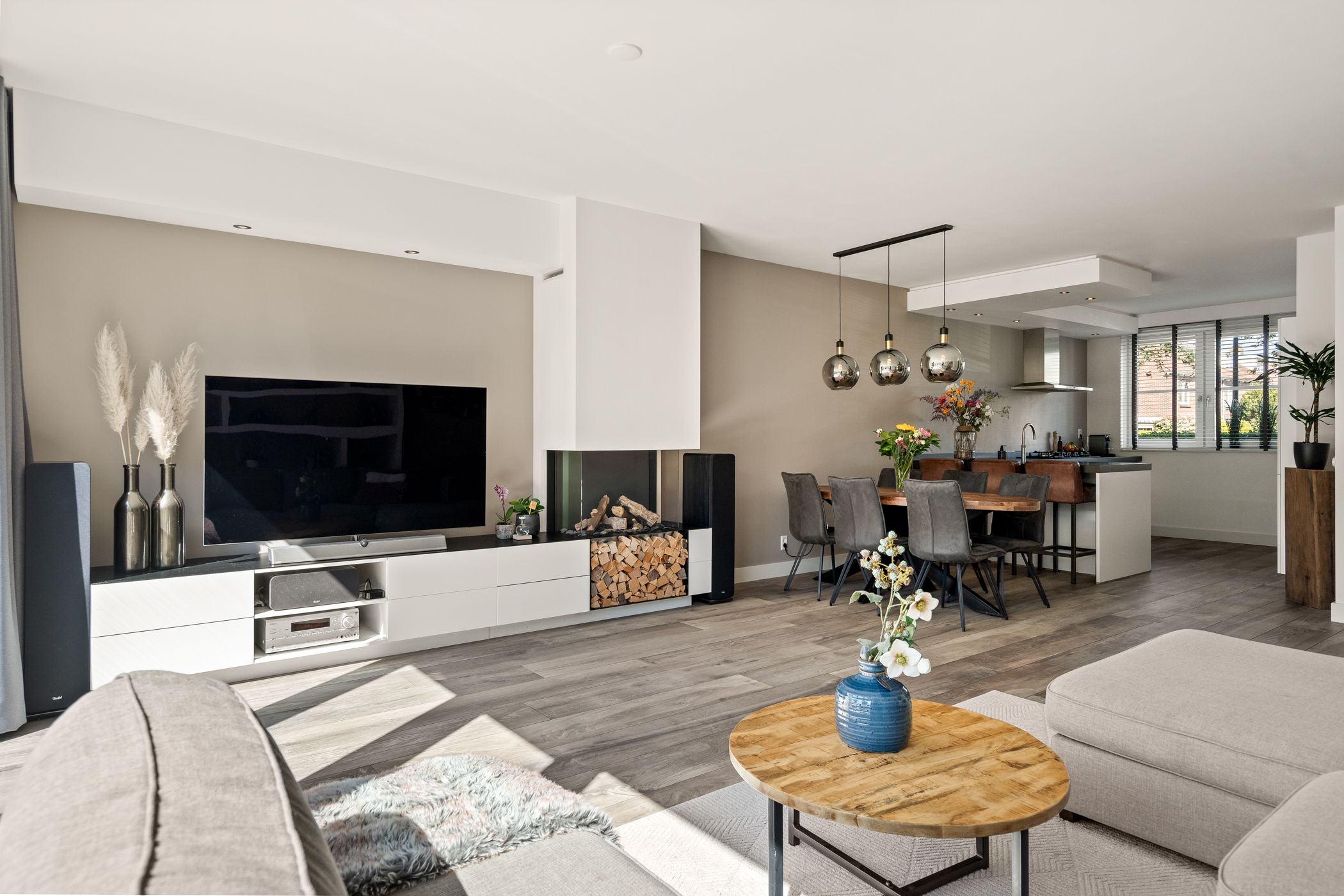 Foto 12 van Johan de Wittlaan 10-M