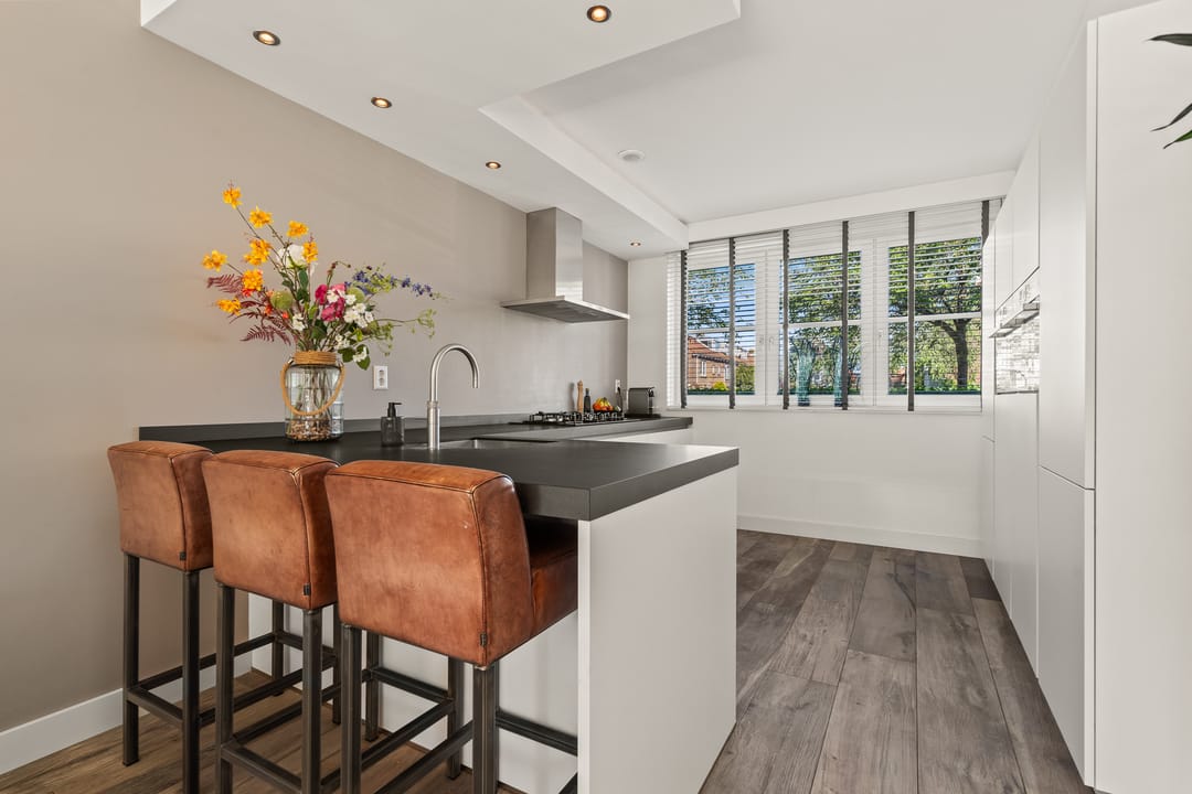 Foto 16 van Johan de Wittlaan 10-M