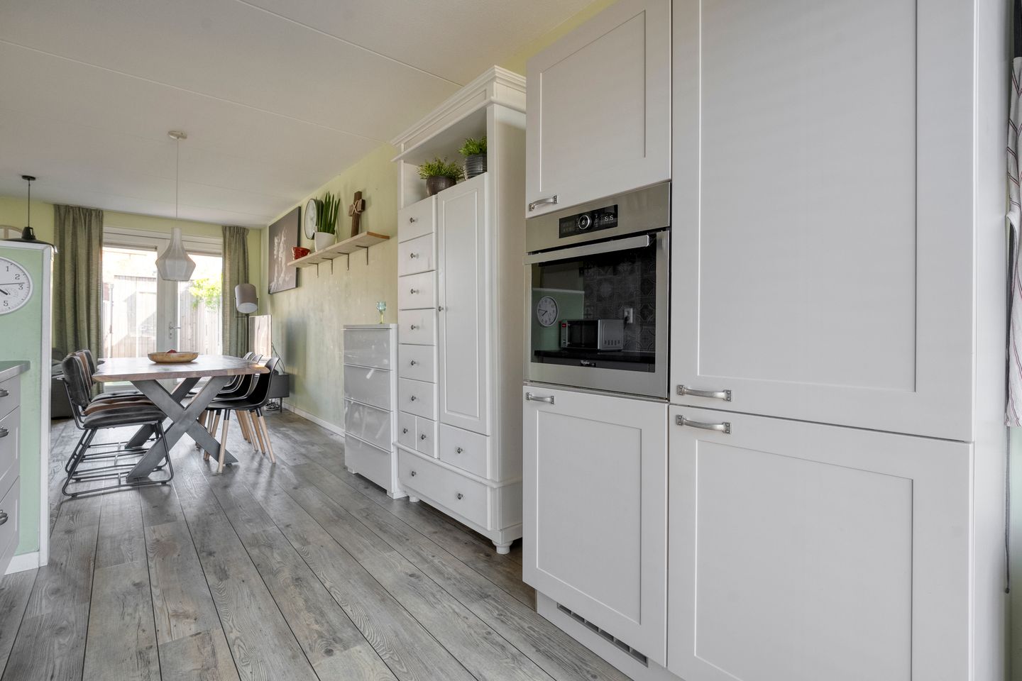 Photo 10 of Omslag 50