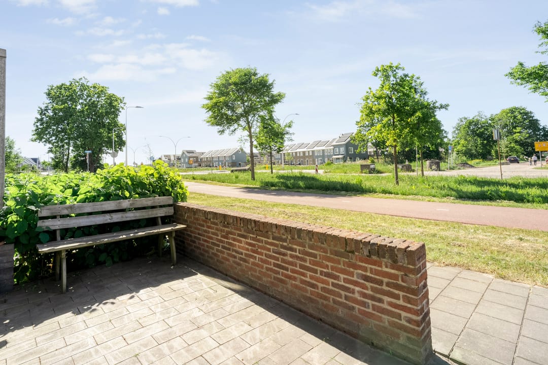 Photo 31 of Omslag 50