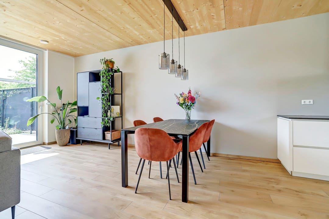 Foto 2 van Grasbloem 8-B