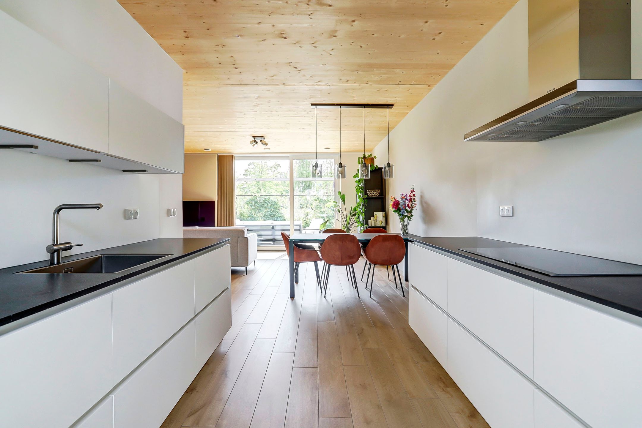 Foto 9 van Grasbloem 8-B