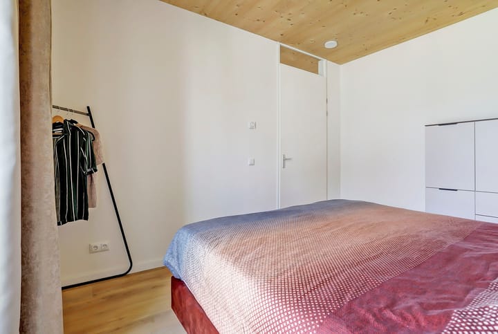 Foto 12 van Grasbloem 8-B