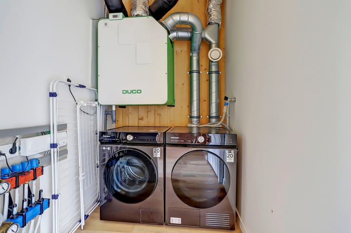 Foto 23 van Grasbloem 8-B