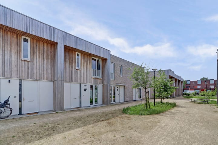 Foto 28 van Grasbloem 8-B