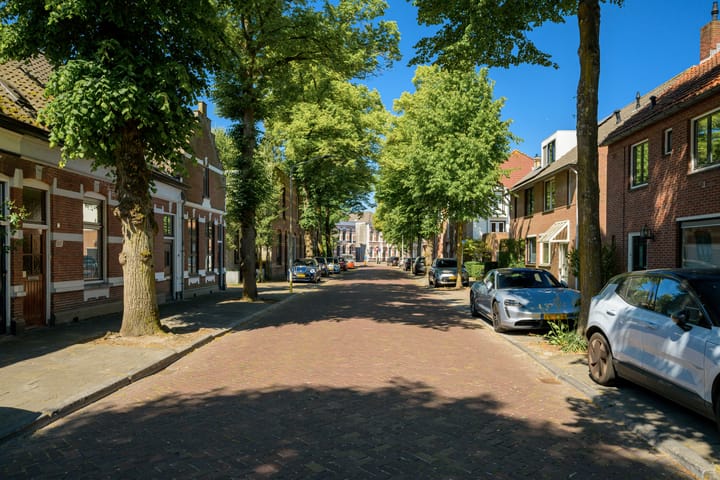 Foto 39 van Bavelselaan 5