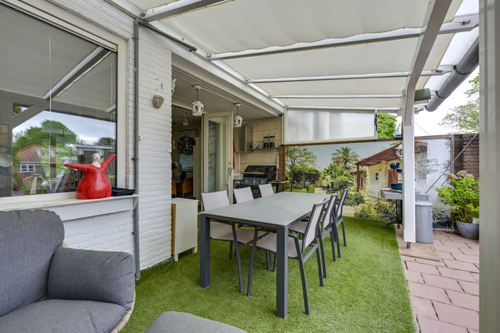 Photo 16 of Johan van Oldenbarneveltlaan 84