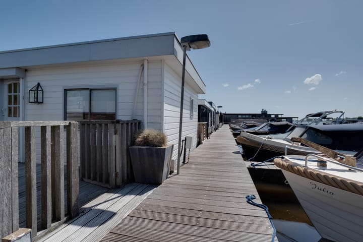 Foto 1 van Veendijk 17-AWS02