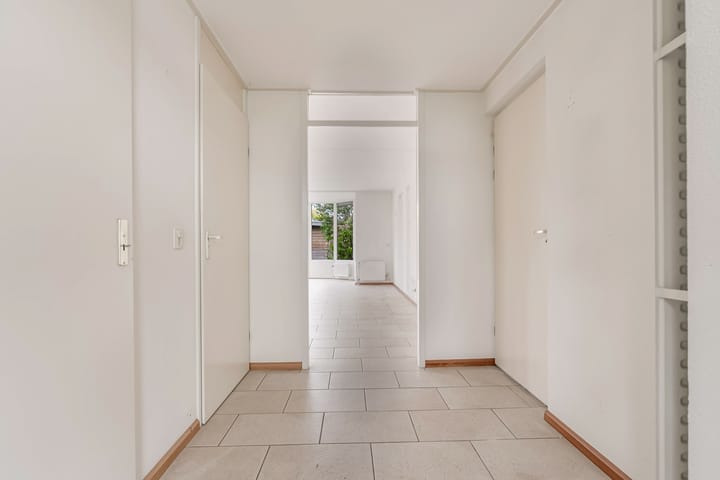 Foto 3 van Joris Ivenslaan 1