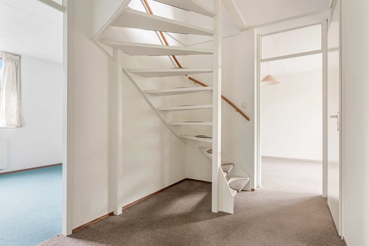 Foto 16 van Joris Ivenslaan 1