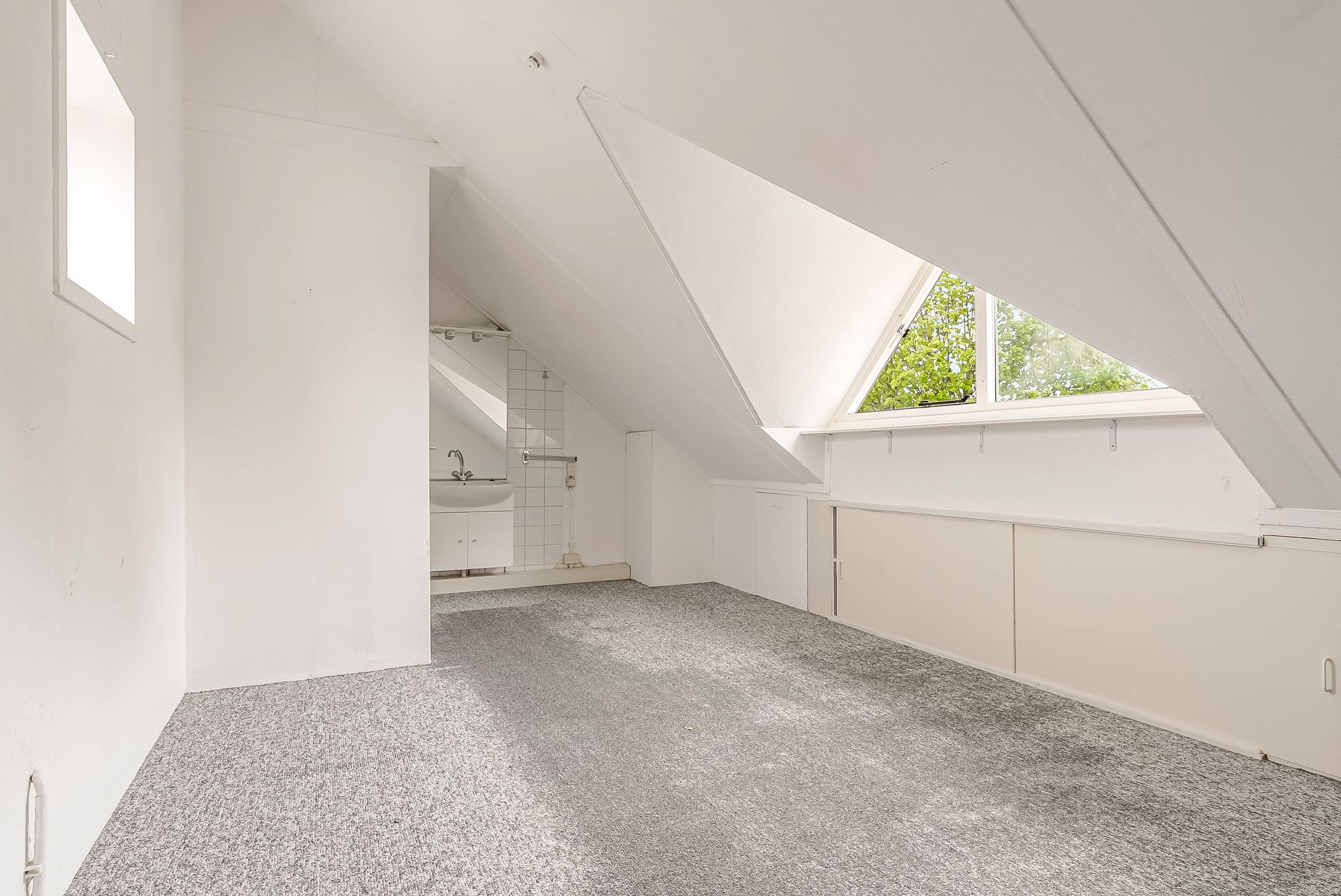 Foto 33 van Joris Ivenslaan 1