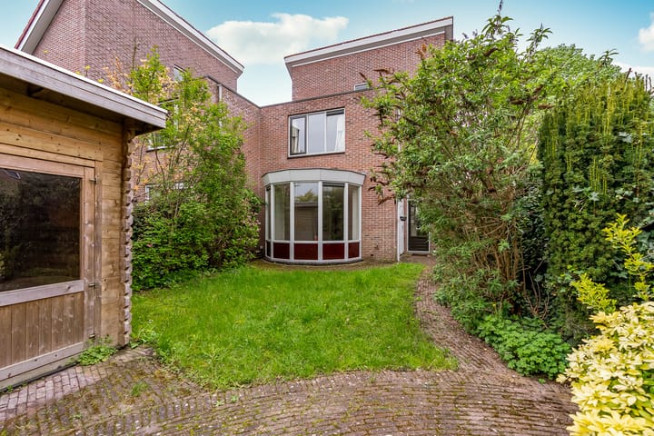 Foto 37 van Joris Ivenslaan 1