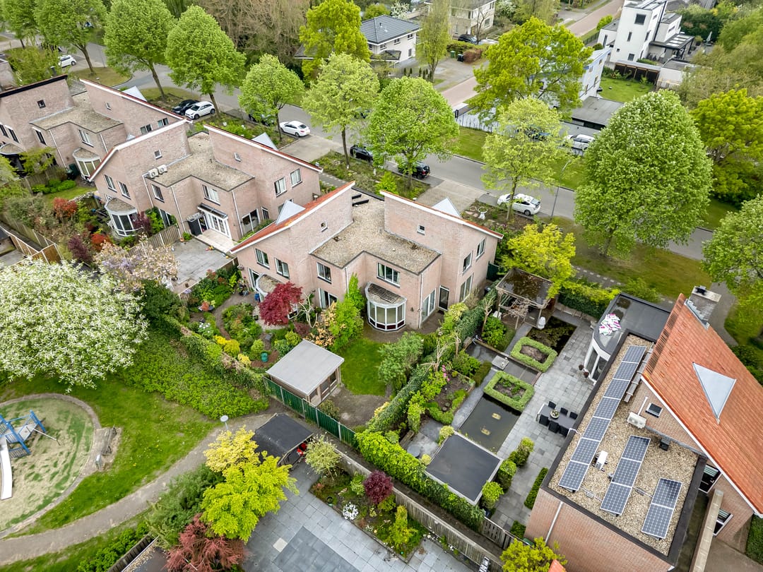 Foto 43 van Joris Ivenslaan 1