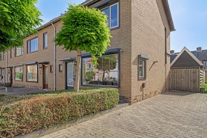 Foto 24 van Pieter de Hooghstraat 8