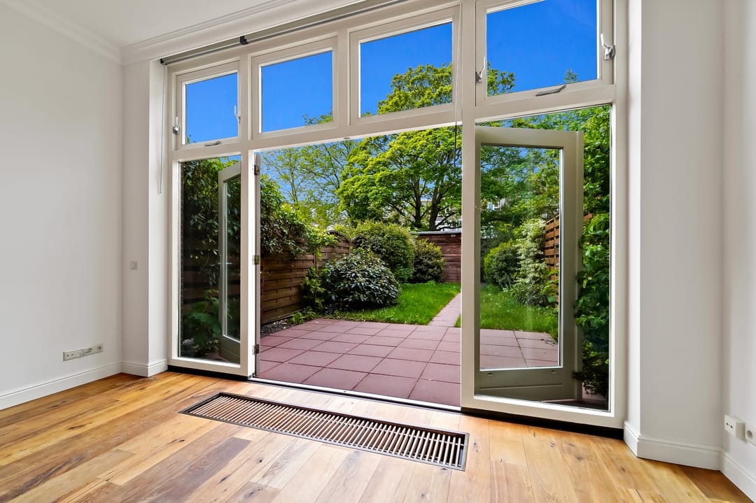 Photo 2 of Paulus Buijsstraat 49-E