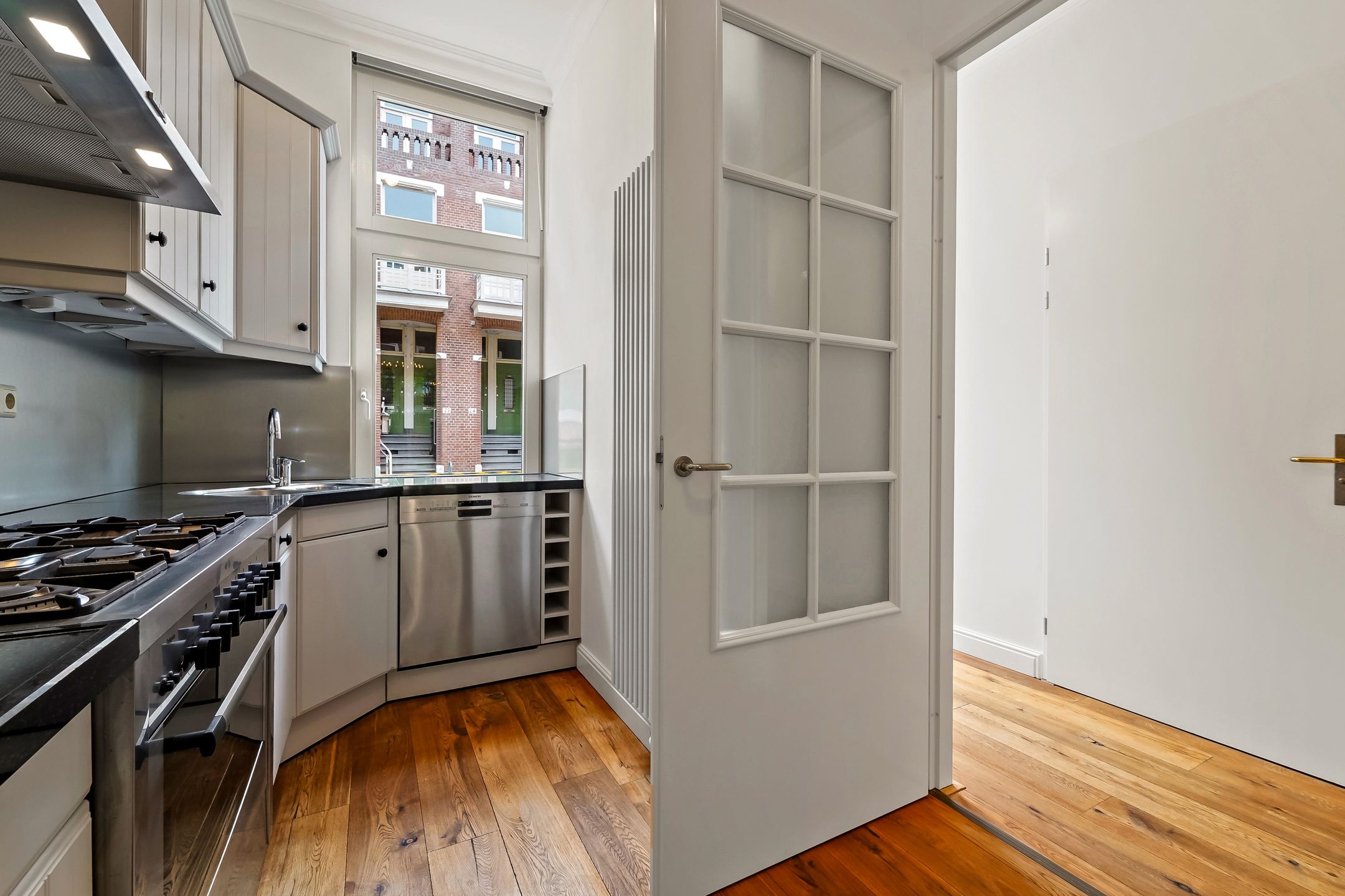 Photo 27 of Paulus Buijsstraat 49-E