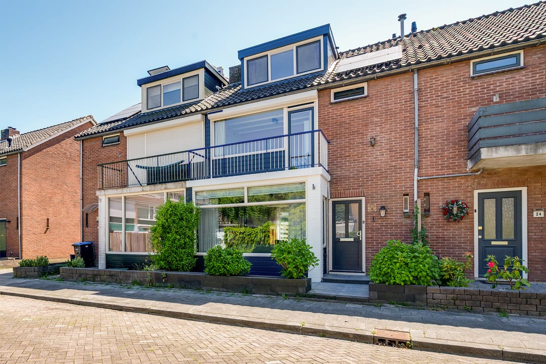 Foto 1 van Warmoeziershof 26