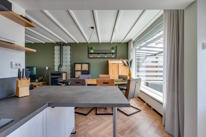 Foto 10 van Warmoeziershof 26