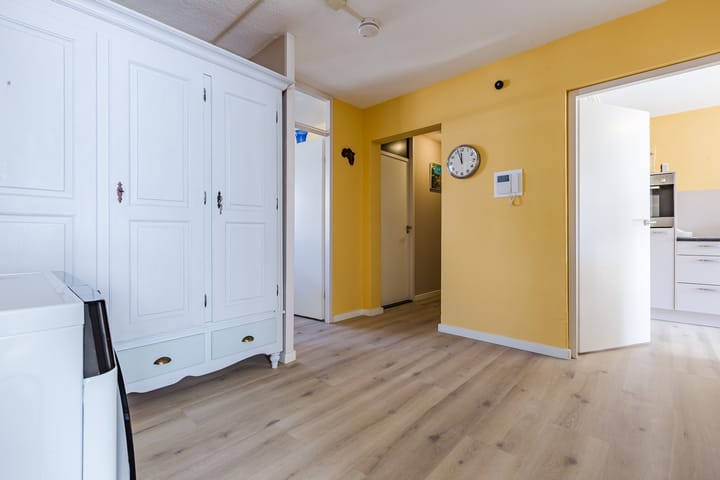 Foto 12 van Charlotte Brontéstraat 22