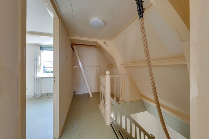 Foto 35 van Rechtestraat 59