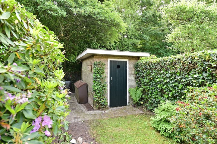 Photo 12 of Huizerstraatweg 19