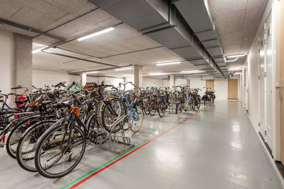 Foto 28 van Van Vollenhovenstraat 3-118