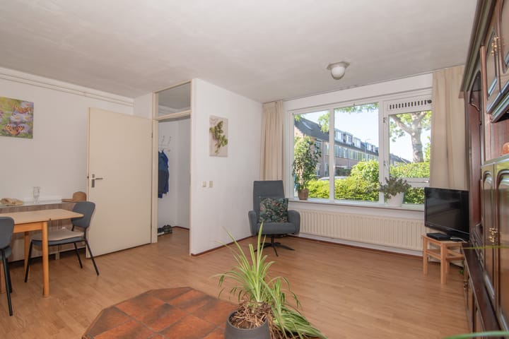 Foto 5 van Bermudablauw 24