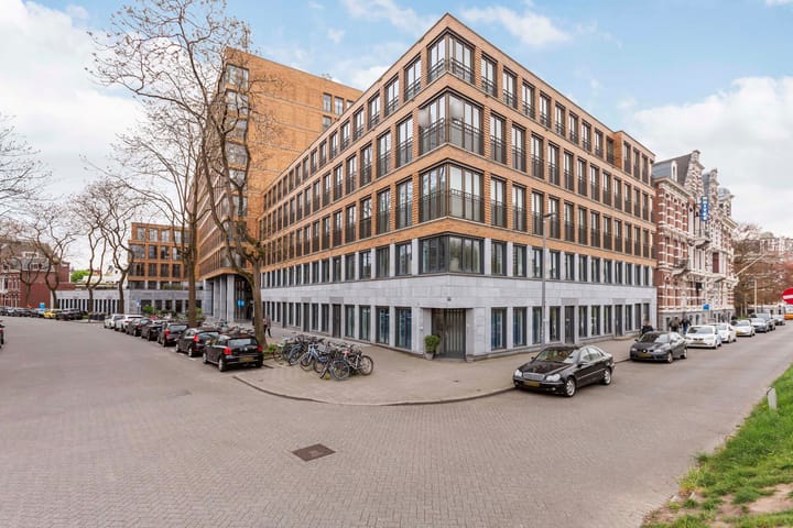 Foto 1 van Van Vollenhovenstraat 3-129