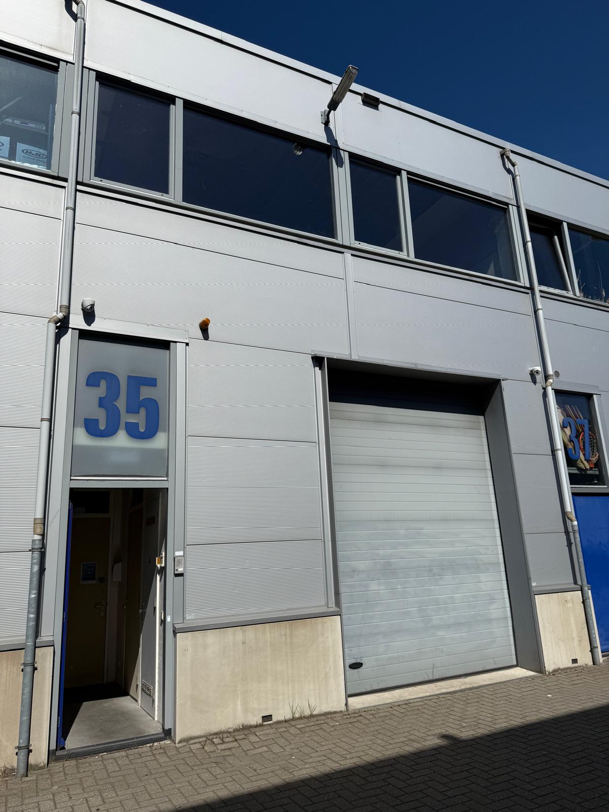 View photo 1 of Analoogstraat 35