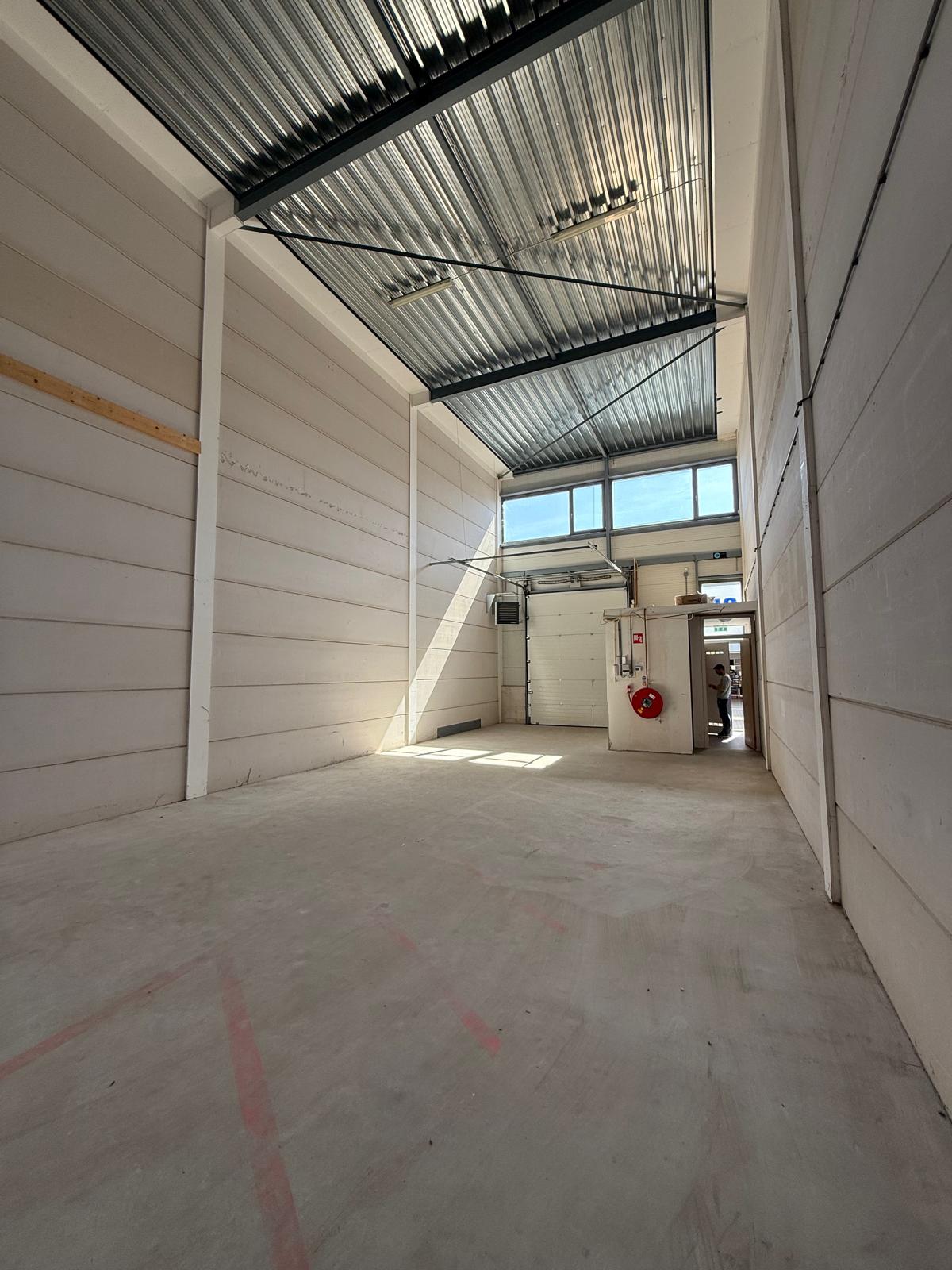 View photo 2 of Analoogstraat 35
