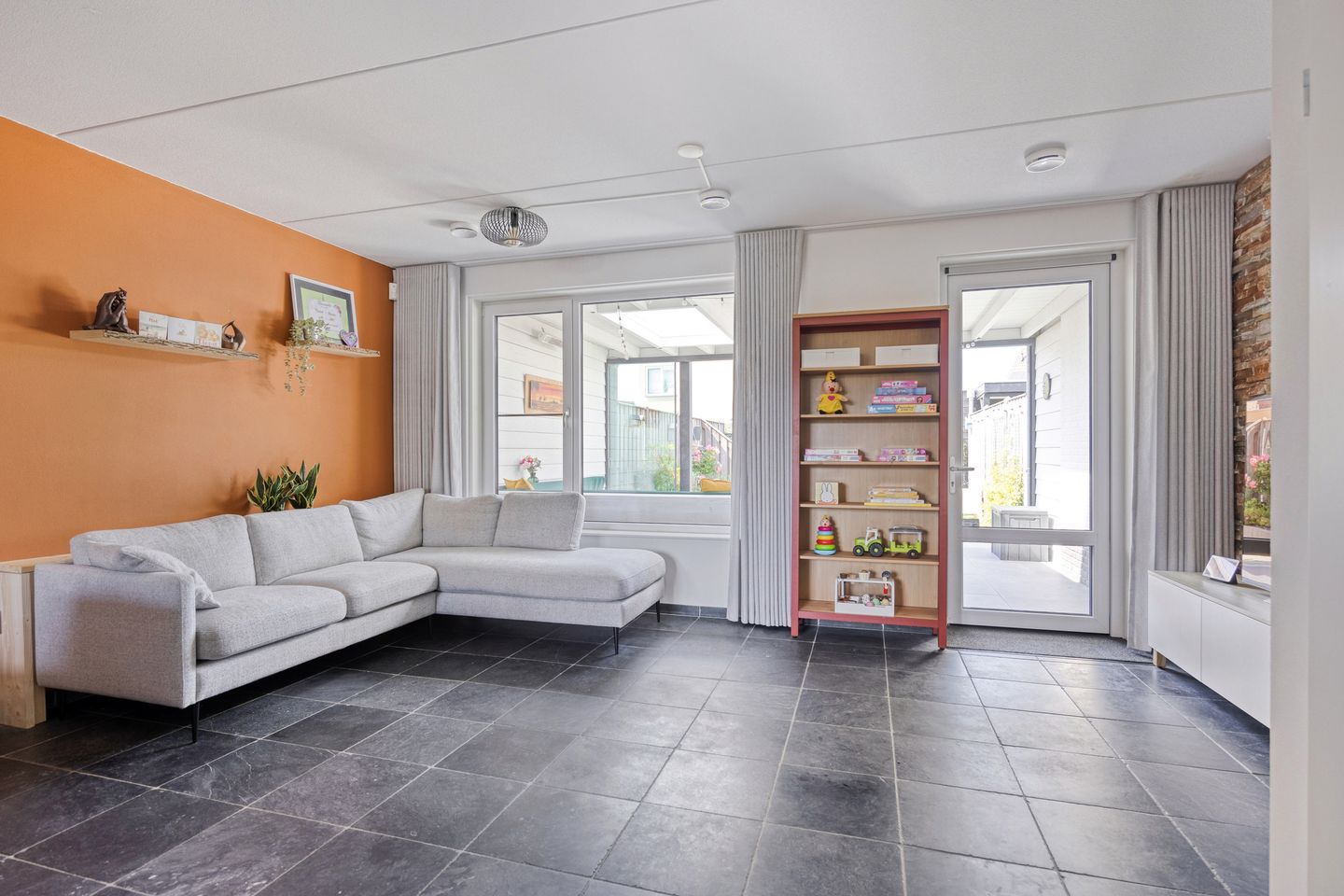 Foto 10 van De Veilingmeester 8