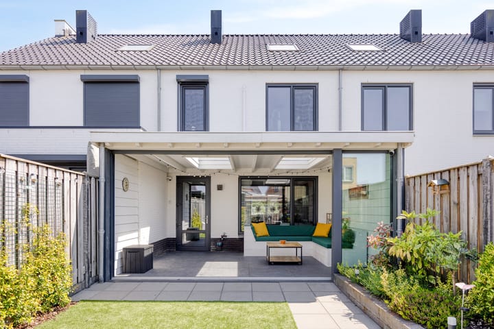 Foto 24 van De Veilingmeester 8