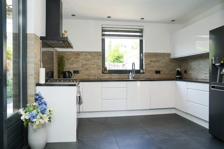 Foto 13 van Albert Botslaan 17